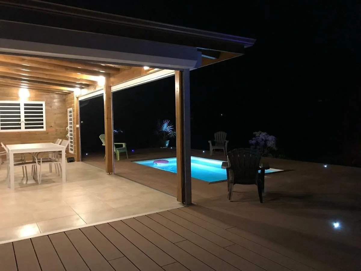 Villa Neuve De Standing En Bois Avec Piscine Sainte-Anne