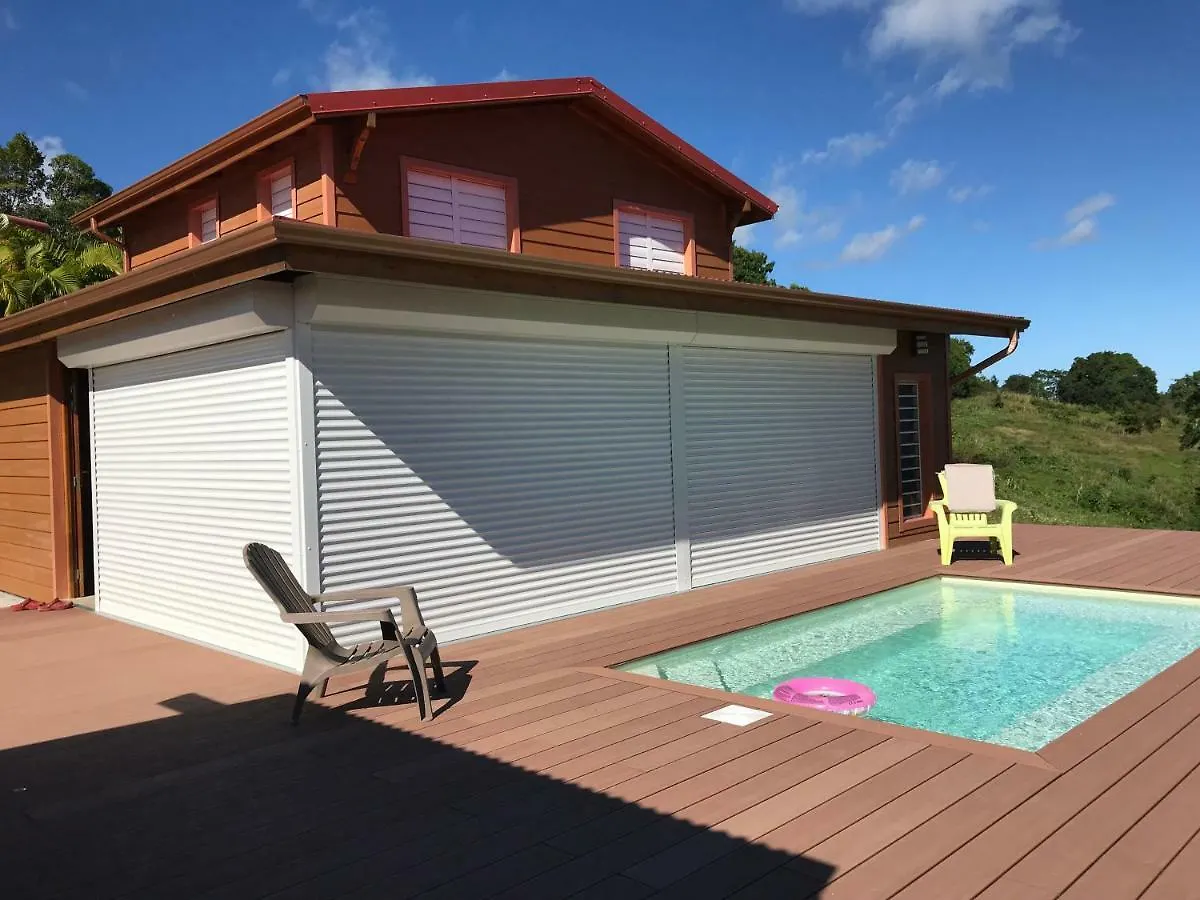 Villa Neuve De Standing En Bois Avec Piscine Sainte-Anne