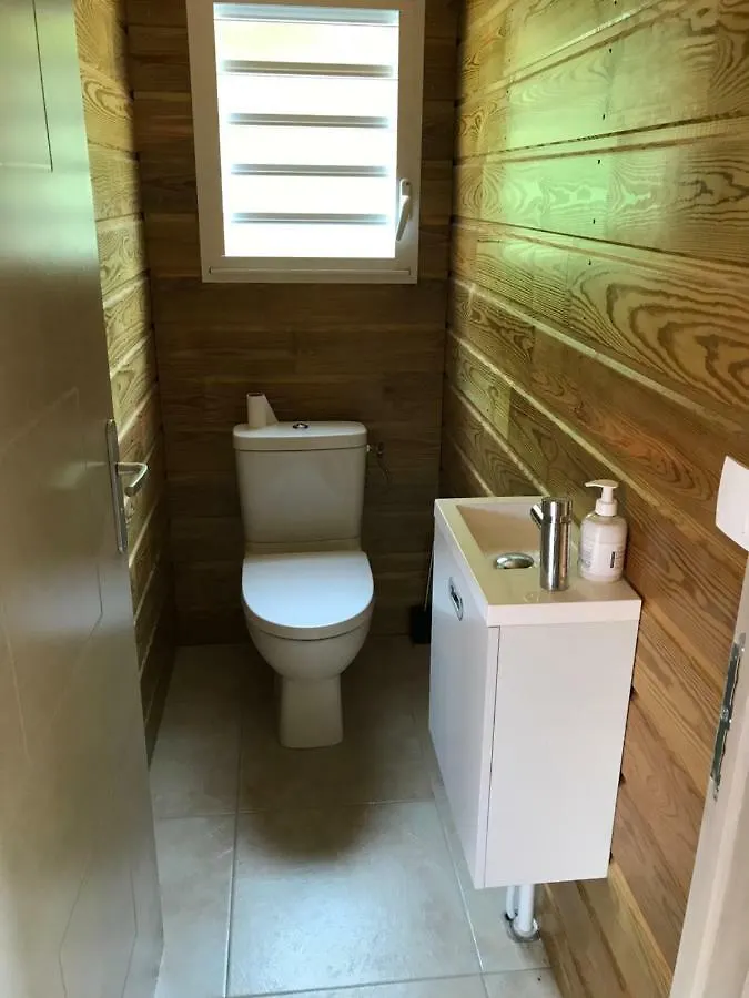 Villa Neuve De Standing En Bois Avec Piscine Sainte-Anne
