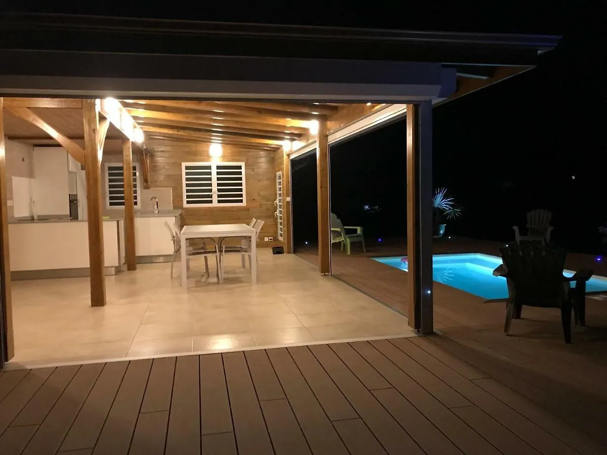 Villa Neuve De Standing En Bois Avec Piscine Sainte-Anne